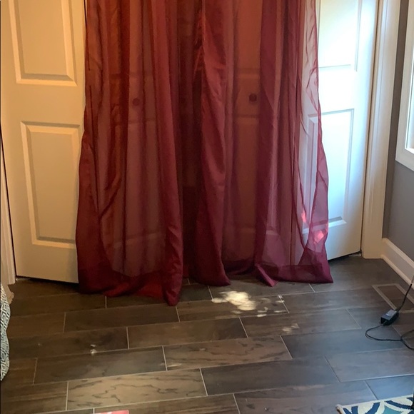 Burgundy sheers /curtains (lot of 3) - Picture 2 of 3